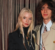 Anya Taylor-Joy i Malcolm McRae