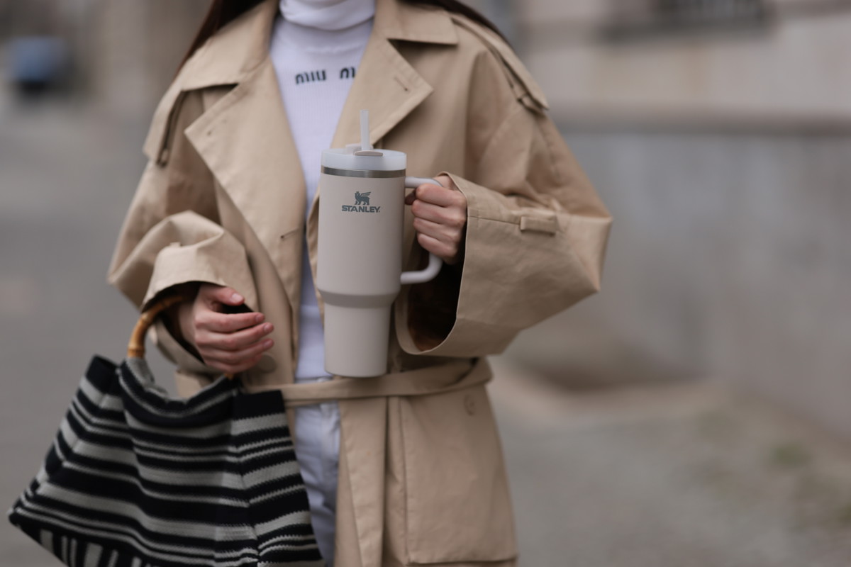 Ten nieśmiertelny klasyk sprawia, że każda stylizacja wygląda na droższą, a kupicie go w H&M