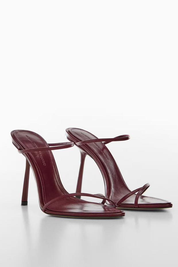 Klapki Victoria Beckham x Mango, 600 zł