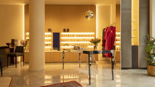 Perfumeria niszowa Sense Dubai by Nina Kowalewska - Motlik, Mokotowska 49, Warszawa