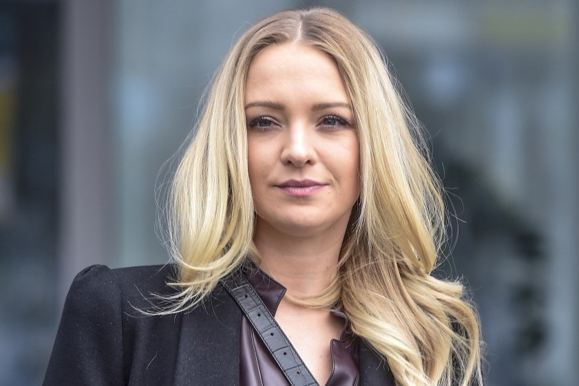 barbara-kurdej-szatan-wydala-oswiadczenie-po-zwolnieniu-z-tvp-szanuje-ciezka-prace-wszystkich-sluzb-mundurowych_2
