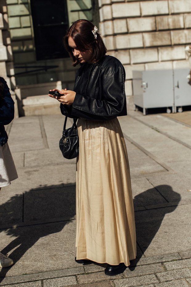 London Fashion Week SS 25 Street Style