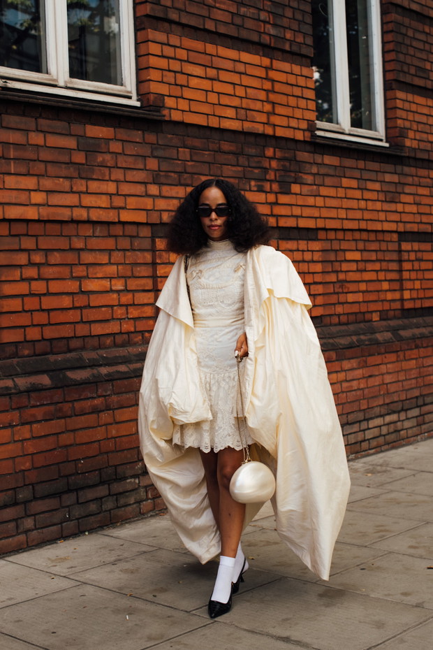 London Fashion Week SS 25 Street Style
