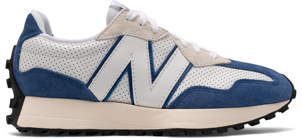 New Balance model 327