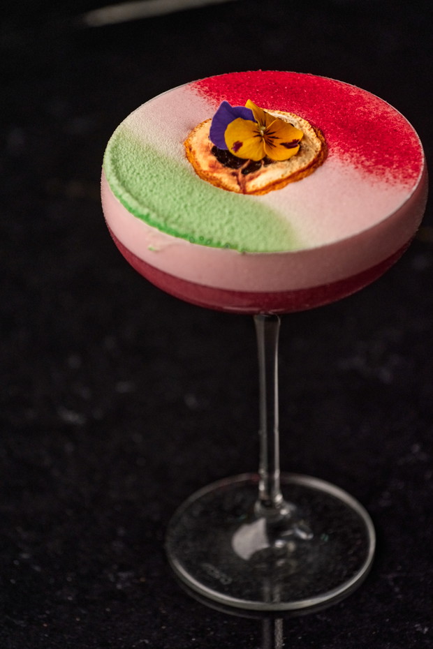 Te 3 drinki będą hitem 2023 roku. Spróbujesz ich w jednym z najlepszych cocktailbarów w stolicy!