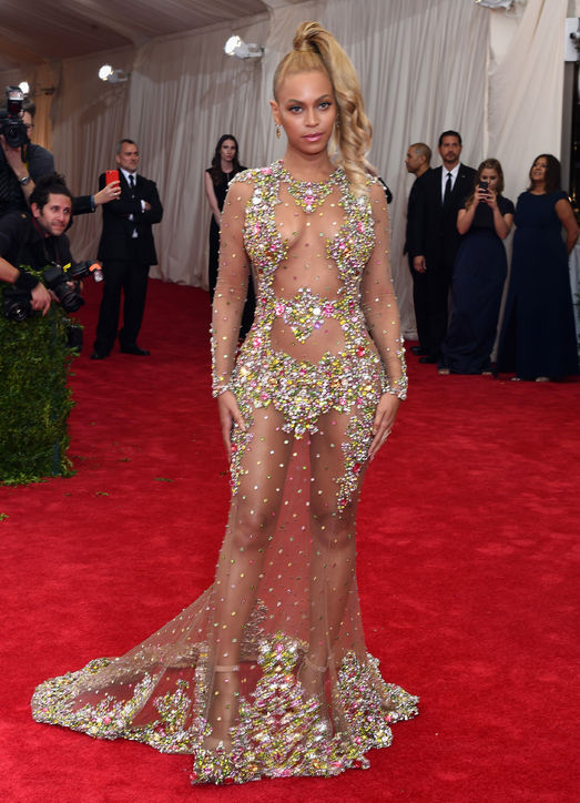 met-gala-beyonce-givenchy-h724