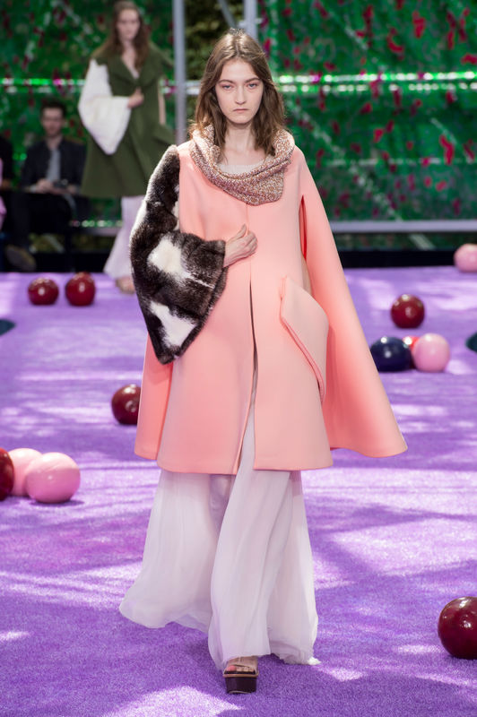 christian-dior-haute-couture-jesien-zima-2015-2016-fot-imaxtree