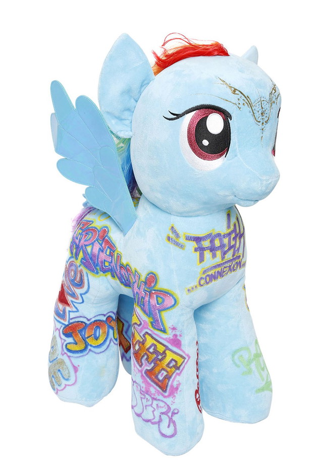Faith-Connection-Pony_Glamour_20July15_b_960x1440