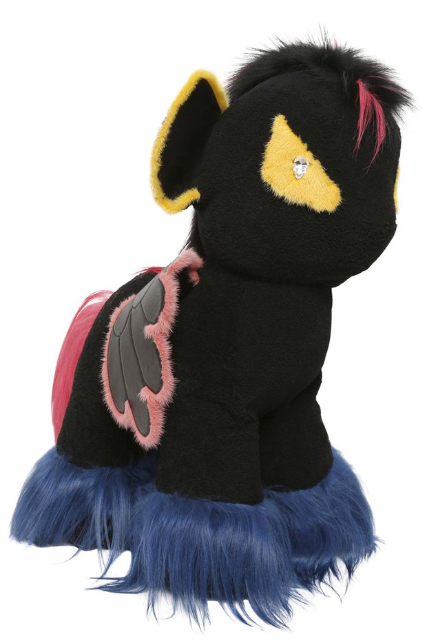 Fendi-Pony_Glamour_20July15_b_960x1440