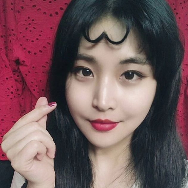 Instagram user xyun.be.e