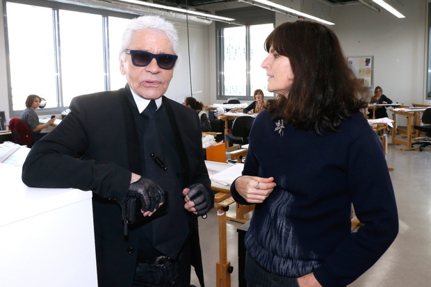 Karl Lagerfeld i Virgine Viard. Projektantka została dziś ogłoszona nową dyrektor kreatywną Chanel