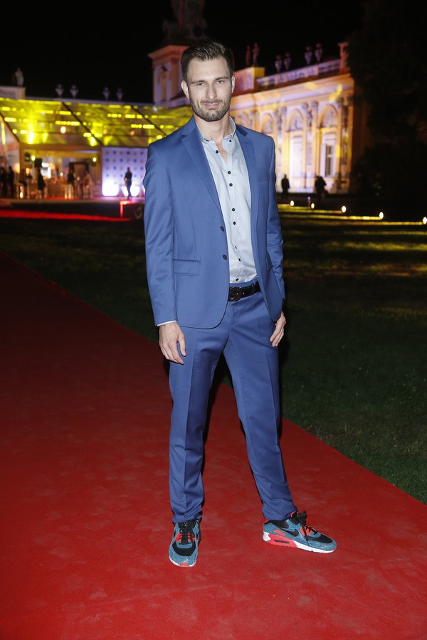 akpa20150903_10lat_ddtvn_mb_89475