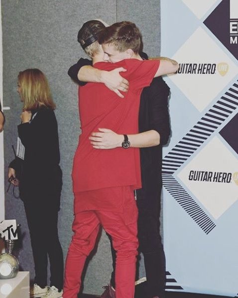 via #mtvema Instagram