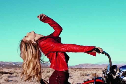 Glamour x Guess