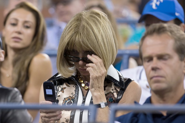 Anna wintour telefon z klapka