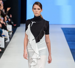 pokaz kolekcji Jacob Birge Vision wiosna lato 2016 na Fashion Philosophy Fashion Week Poland 0139