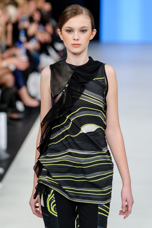 pokaz kolekcji Jacob Birge Vision wiosna lato 2016 na Fashion Philosophy Fashion Week Poland 0222