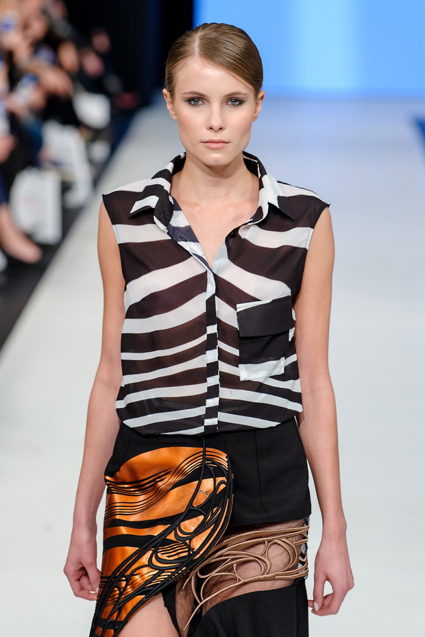 pokaz kolekcji Jacob Birge Vision wiosna lato 2016 na Fashion Philosophy Fashion Week Poland 0266