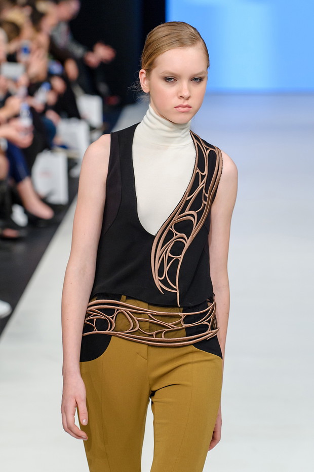 pokaz kolekcji Jacob Birge Vision wiosna lato 2016 na Fashion Philosophy Fashion Week Poland 0305