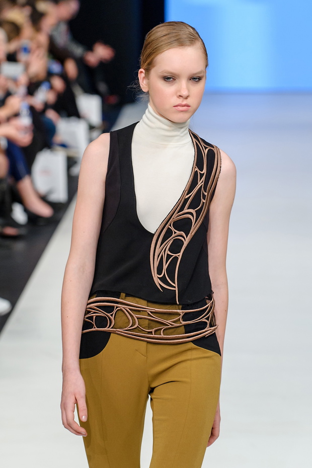 pokaz kolekcji Jacob Birge Vision wiosna lato 2016 na Fashion Philosophy Fashion Week Poland 0305