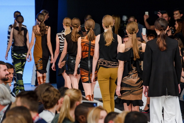 pokaz kolekcji Jacob Birge Vision wiosna lato 2016 na Fashion Philosophy Fashion Week Poland 0572