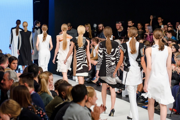 pokaz kolekcji Jacob Birge Vision wiosna lato 2016 na Fashion Philosophy Fashion Week Poland 0591