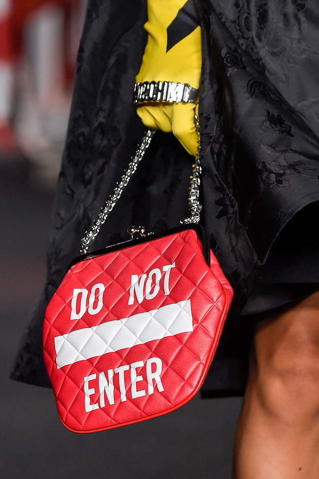 Pokaz kolekcji Moschino wiosna-lato 2016, Moschino clp RS16 4092
