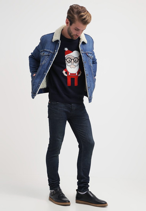 Sweter z Mikołajem New Look - 99zł
