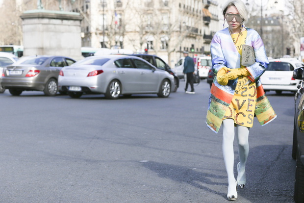 Paris str F14 555 2