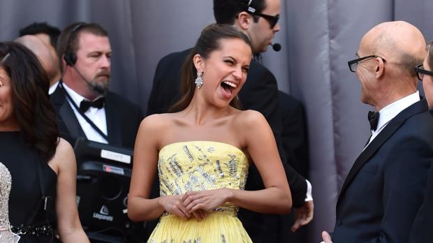 Alicia Vikander / GIF