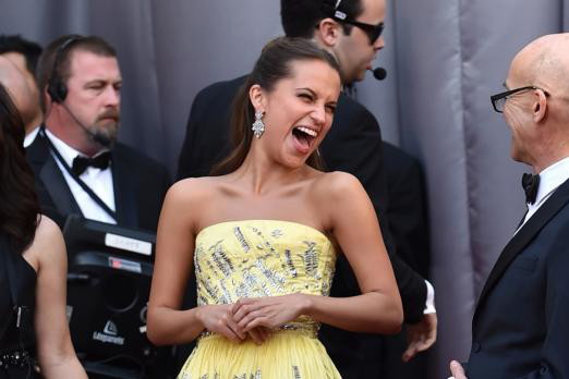 Alicia Vikander / GIF