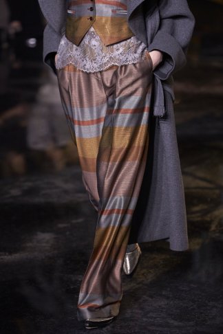 runway_details_09_low