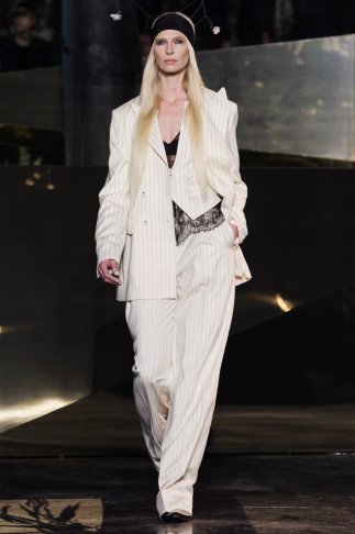Runway03_low