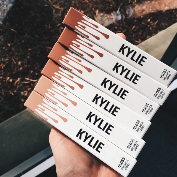 kylie-jenner-blyszczyki-video-6