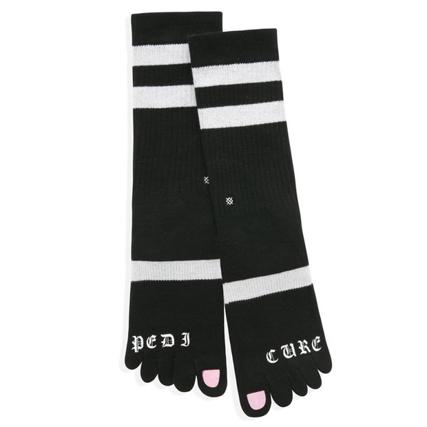 rihanna-stance-12