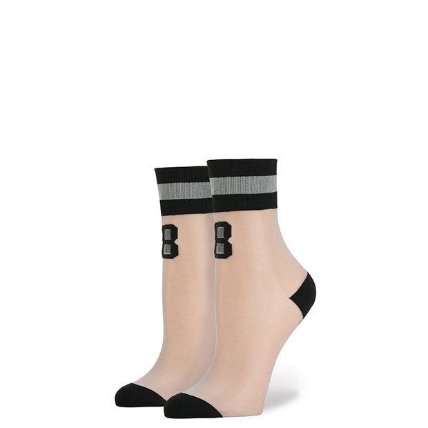 rihanna-stance-9
