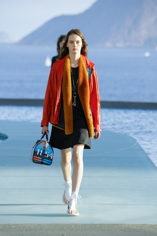 Louis-Vuitton-Cruise-2017-21