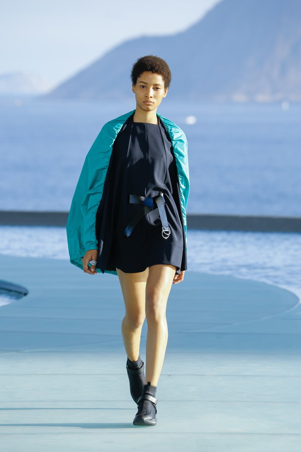 Louis-Vuitton-Cruise-2017-26