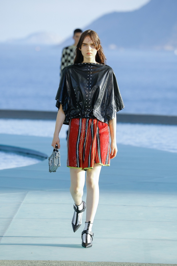 Louis-Vuitton-Cruise-2017-30