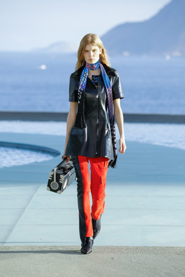 Louis-Vuitton-Cruise-2017-35