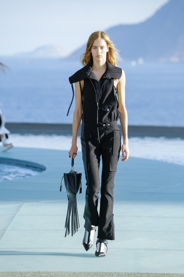 Louis-Vuitton-Cruise-2017-41
