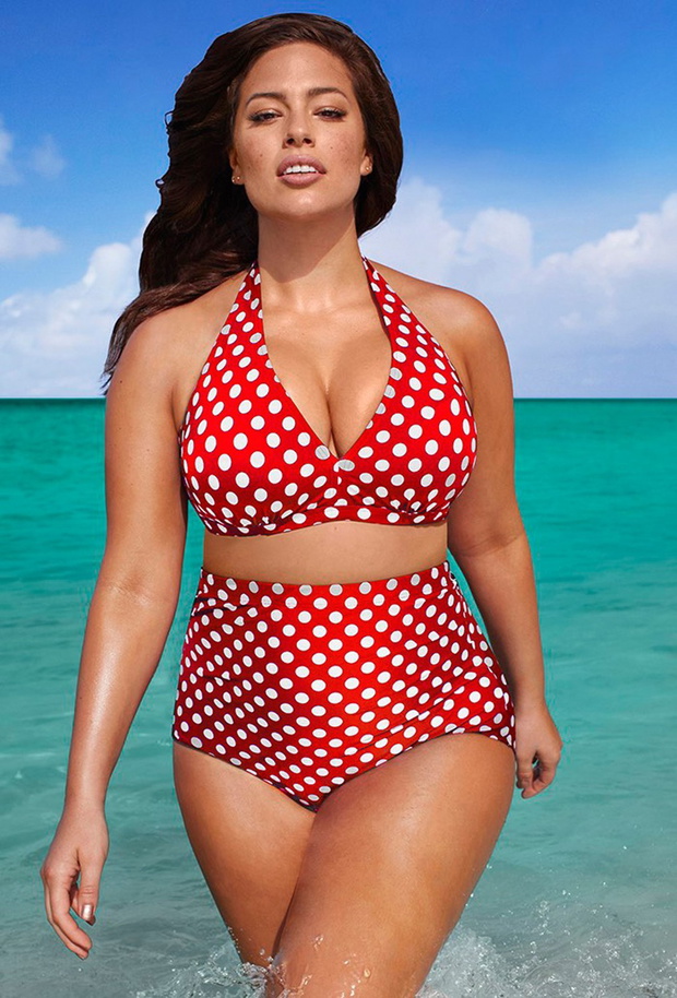 Ashley Graham zaprojektowała stroje kąpielowe plus size / East News
