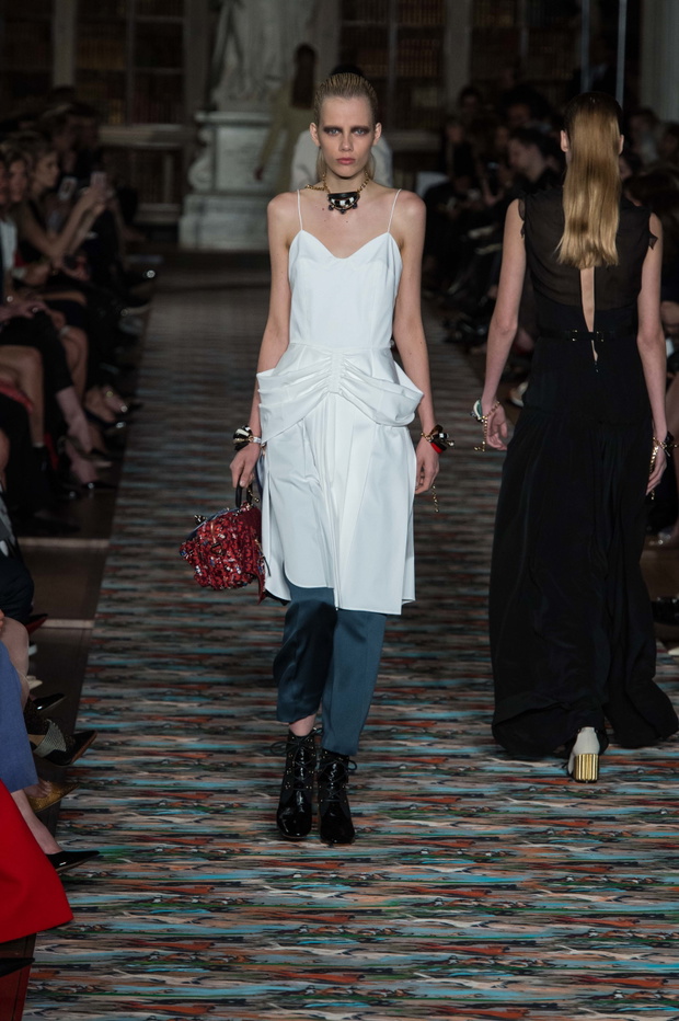 dior-resort-2017-36