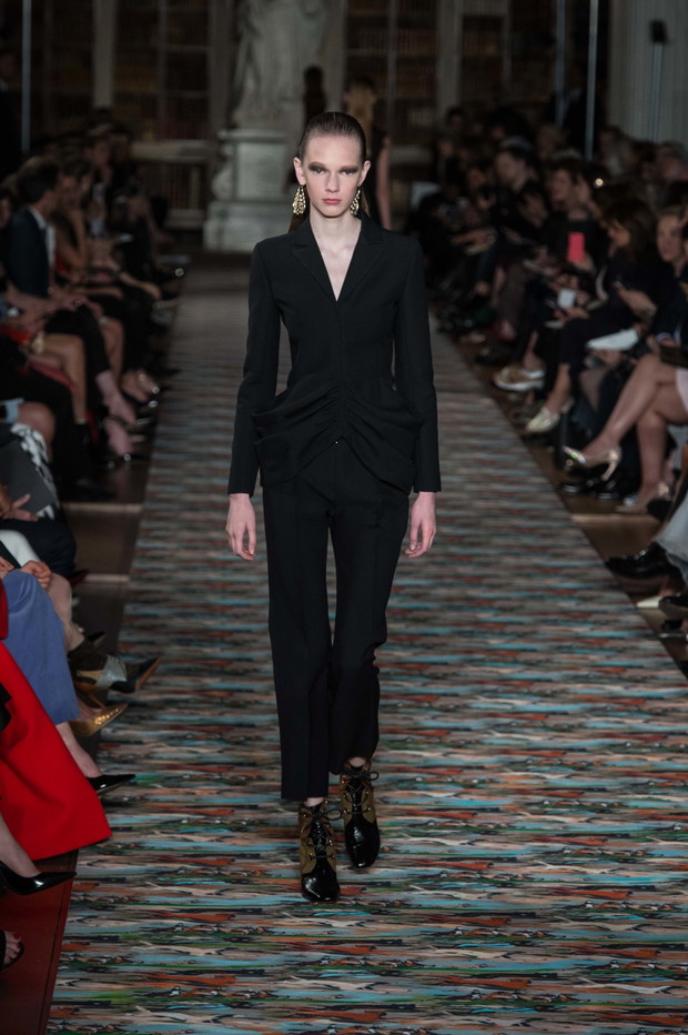 dior-resort-2017-37