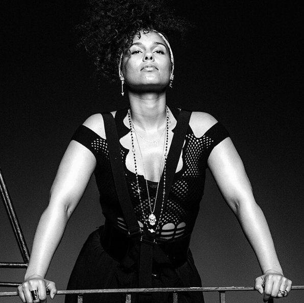 Alicia-Keys-bez-makijazu-1