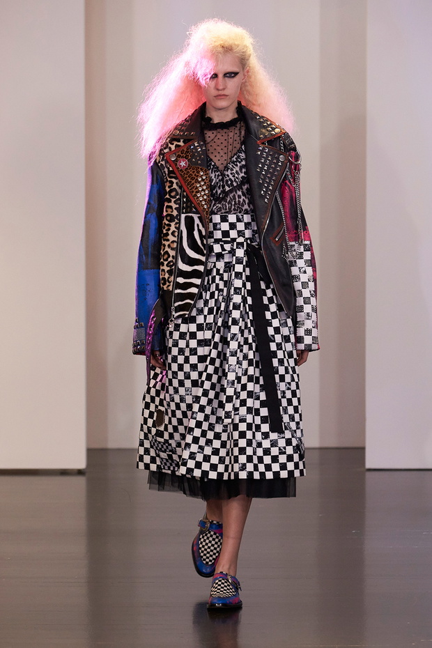 Look_1