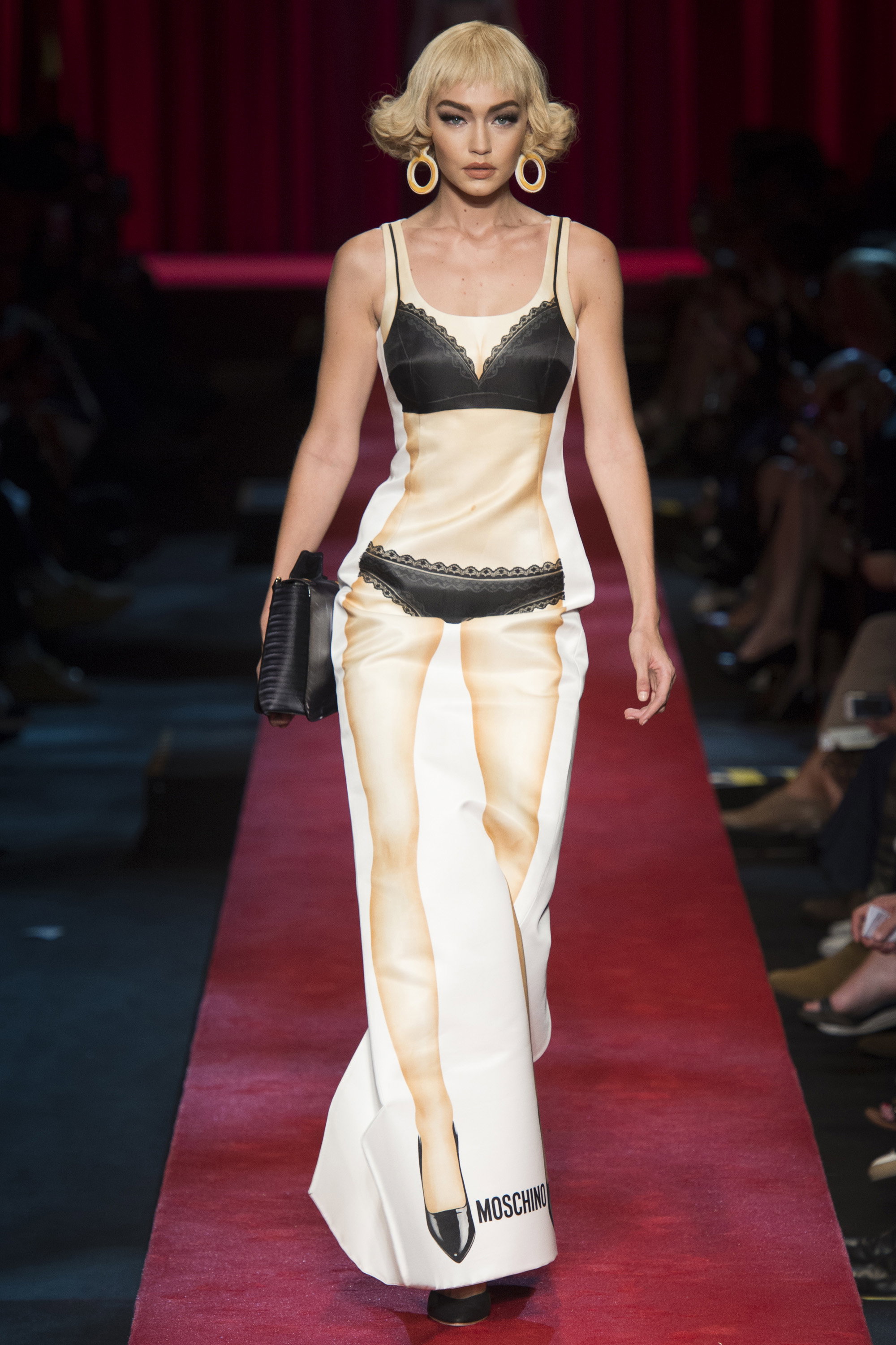 Moschino Wiosna 2017
