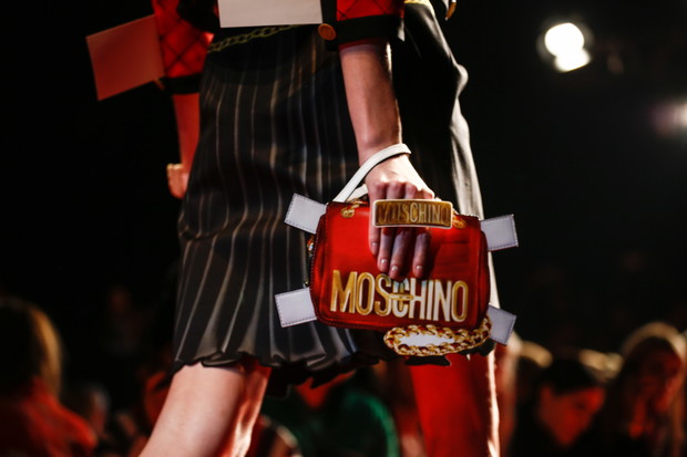 Moschino Wiosna 2017