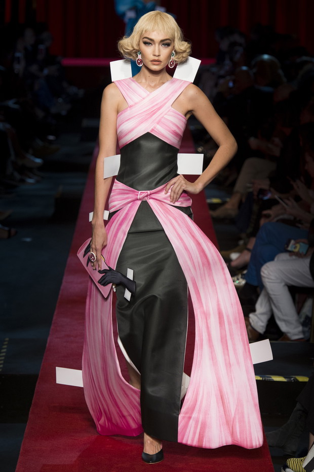 Moschino Wiosna 2017