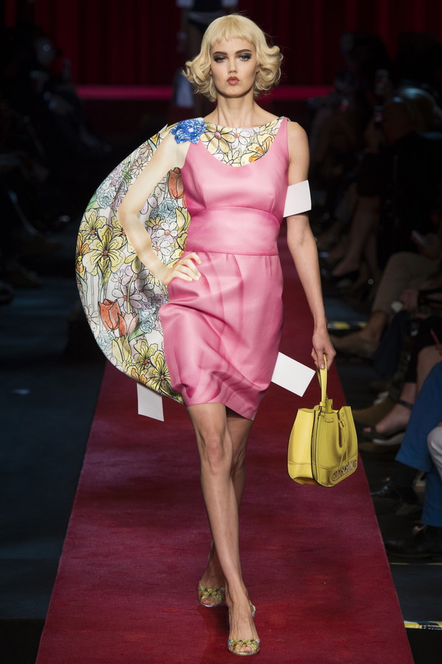 Moschino Wiosna 2017